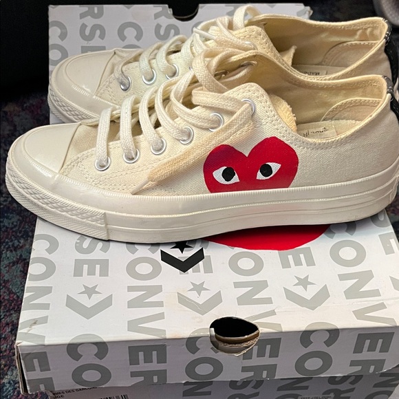 Converse x CDG Play Off-White Sneakers with Red Heart - Picture 3 of 4